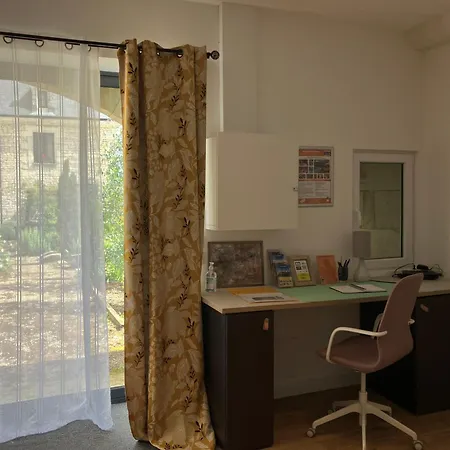 Le Manoir Des Sables - Familial Grand Confort Bed and breakfast Berthegon